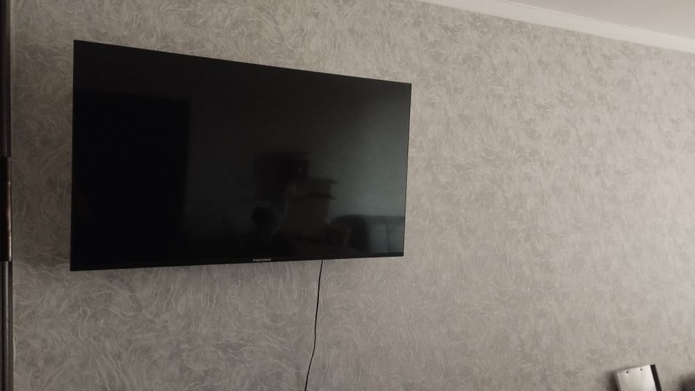 продам телевизор Premier 50" SMART , смарт ТВ