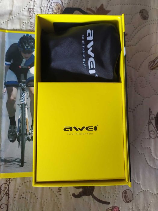 Продам наушники AWEI AK7