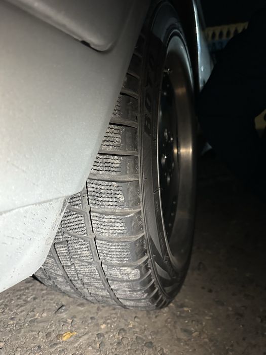 245/45/18  зимный покрышка