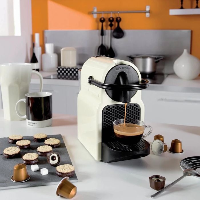 Капсульная кофемашина Nespresso inissia