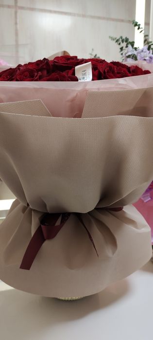 Шикарный букет 25 роз