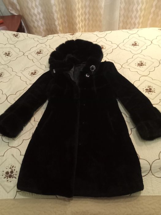 продам шубу мутон с норкой.