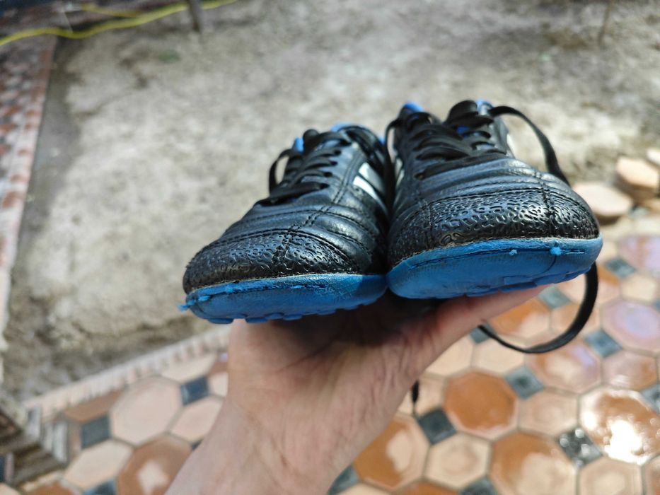 Продается детское сороконожка размер 34