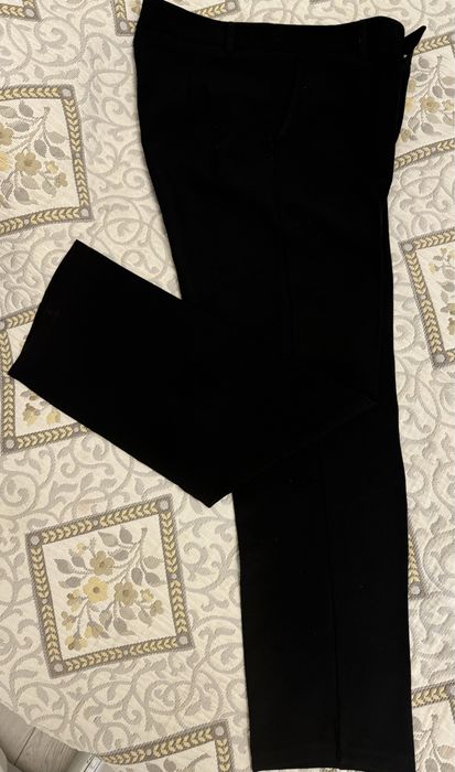 Брючные костюмы