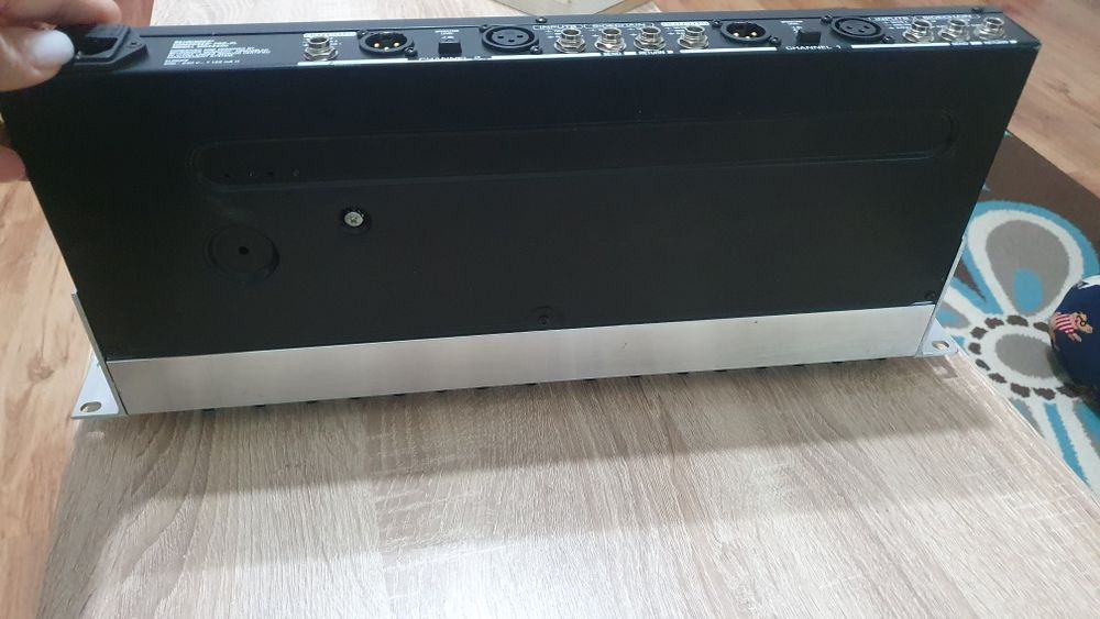 Procesor audio Behringer