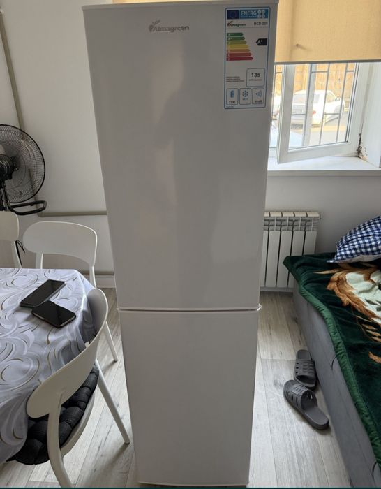 Продам холодильник