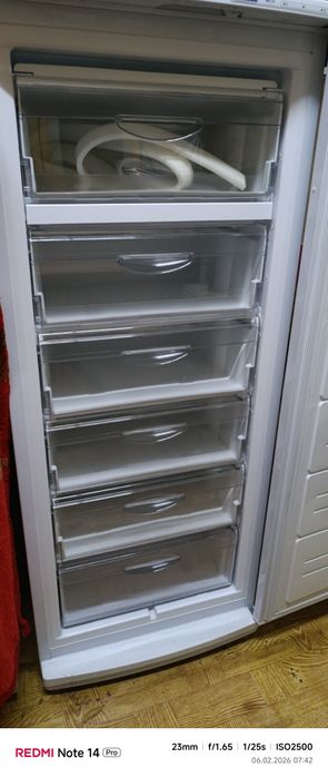 Продам морозильную камеру