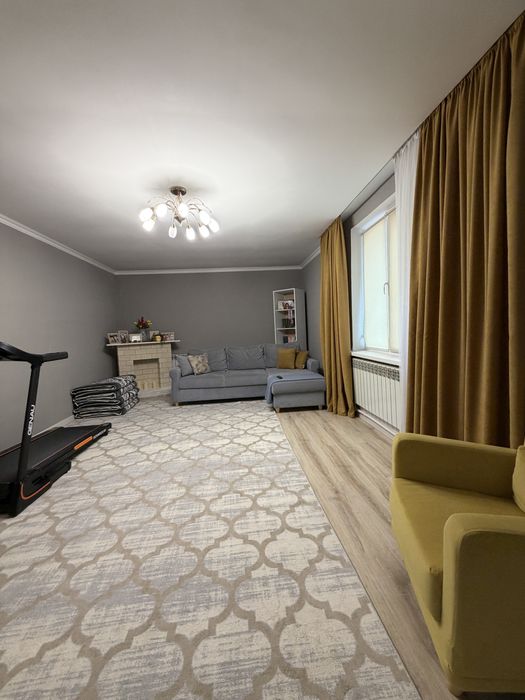 Продается дом с баней с магазином