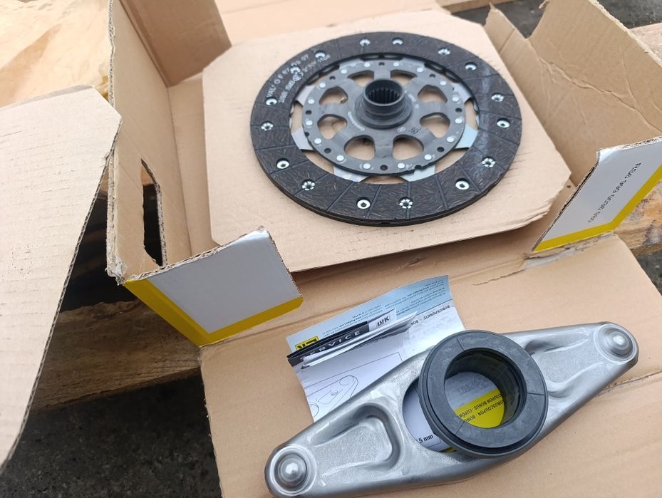 Съединител БМВ 116 бензин Е87/ BMW 116i  E87