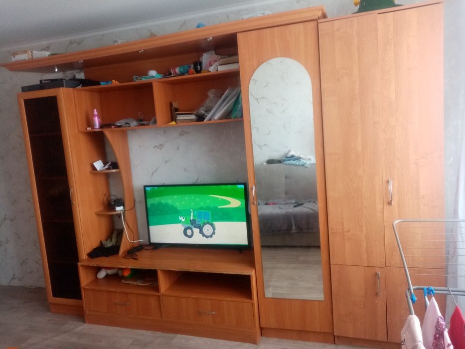 Продам шкаф стенка