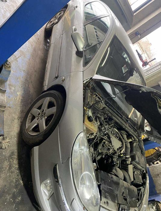 Piese Peugeot 407  2.0 diesel - rhr