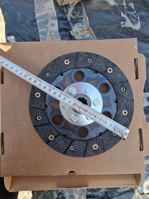 Disc ambreiaj tractor fiat 211 215 pe original preț 350 lei se poate t