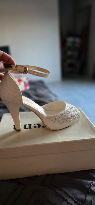 Свадебные туфли 33р и 34 р