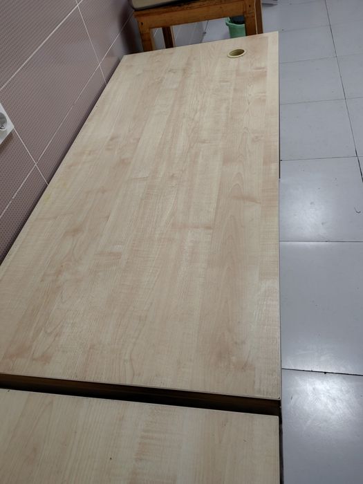 Офисные столы в ассортименте