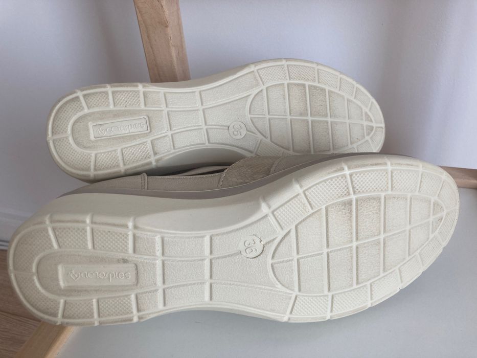 Pantofi cu decupaj, noi