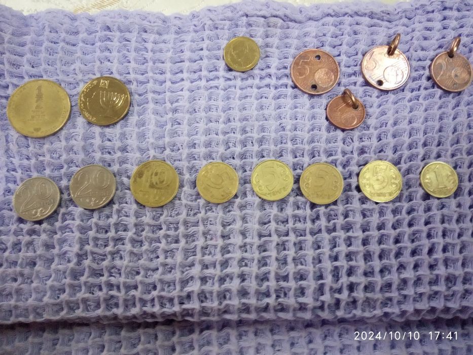 Продам монеты не дорого