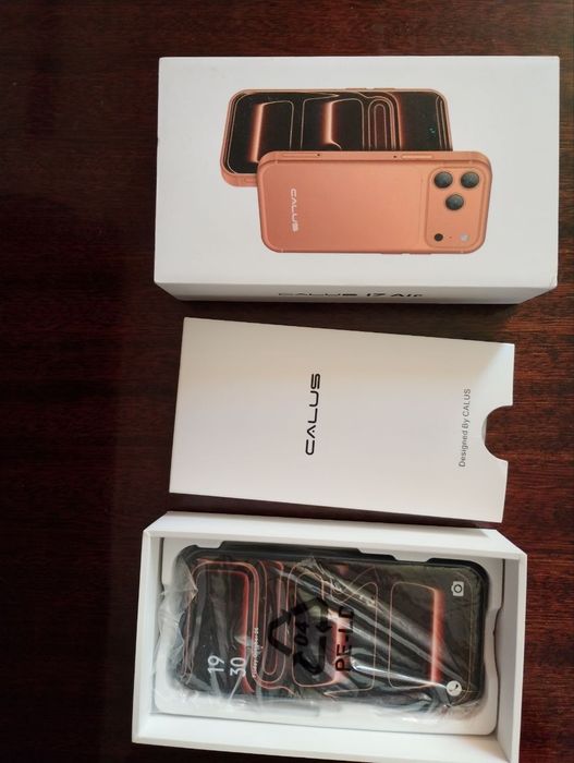 Продаётся телефон. Новый