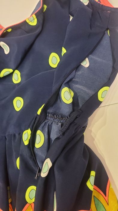 Лятна разкроена рокля