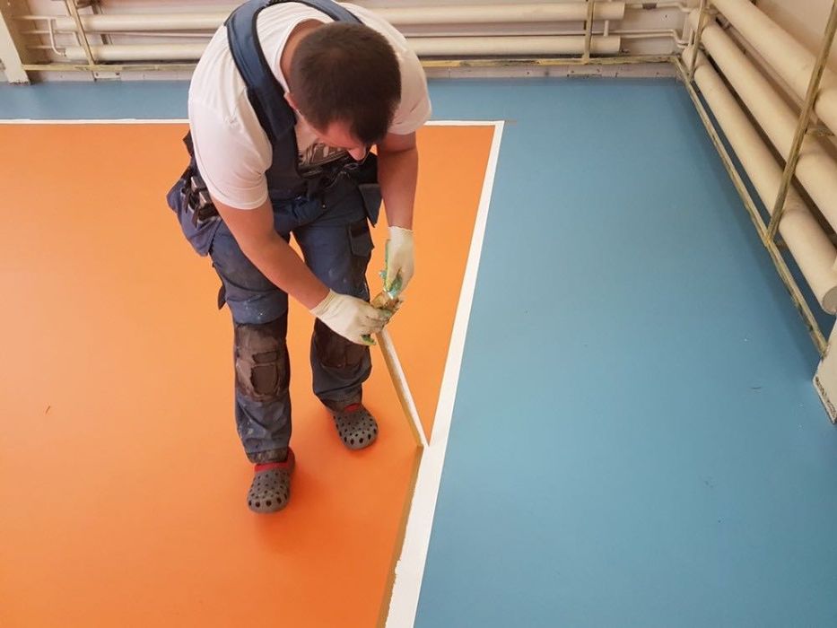 Укладка Линолеума спортивного ПВХ покрытия Регупола - Cтроительные ...