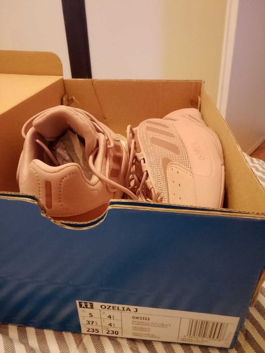 ADIDAS Ozelia Shoes Rose