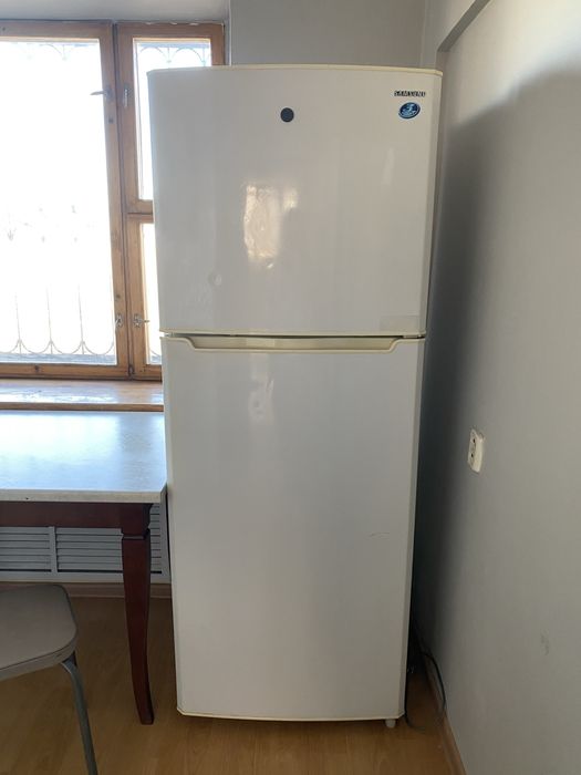 Холодильник Samsung