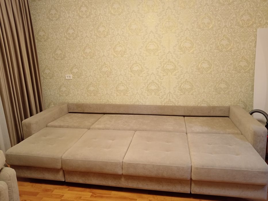 Продам диван светло коричневый