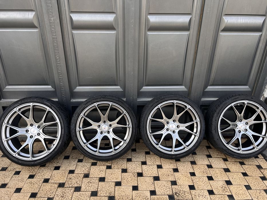 Диски с шиной R19 Yokohama Advan 245/35