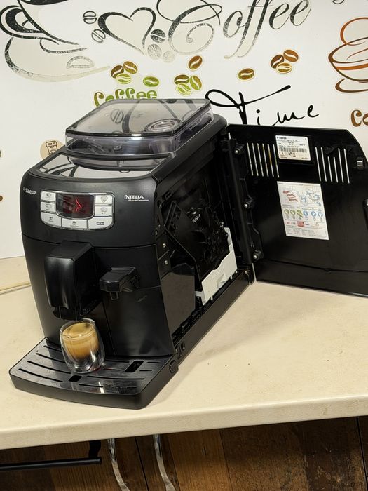 Кафемашина кафе автомат Saeco INTELİA one с гаранция