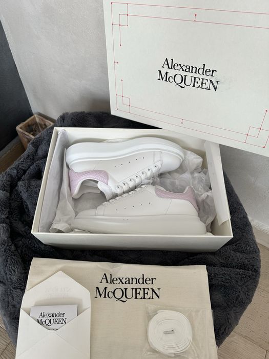 Alexander McQueen Oversized White Light Pink Powder