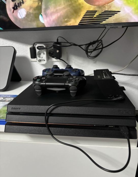 PS 4 Pro —- 1TB