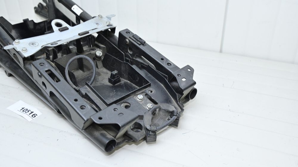Yamaha FZ8 2010 - 2015 Cadru Codita Spate Undertail Aparatoare Plastic