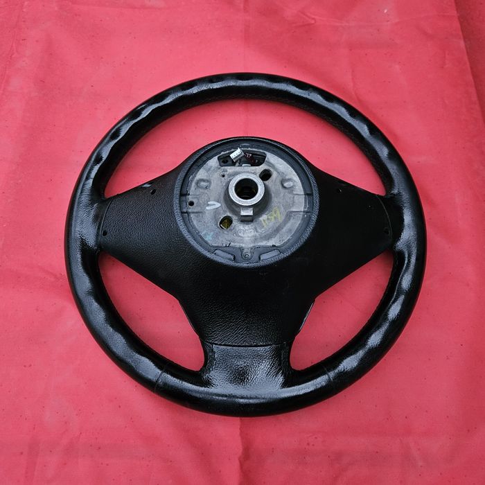 Руль с bmw  е83.