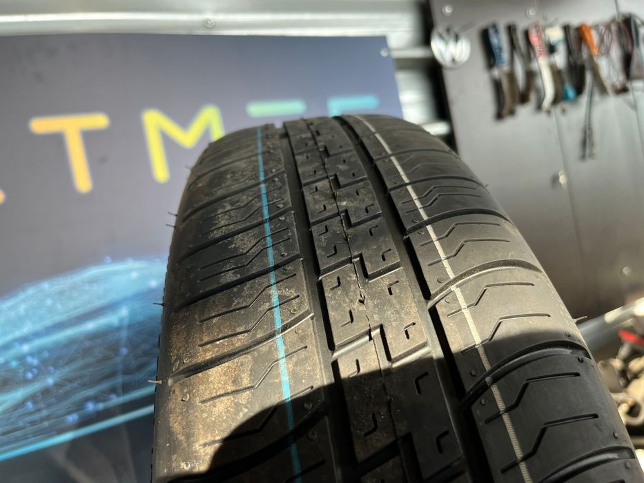 Комплект за смяна на пътя спукана гума AUDI A8 D5 4N0 601 025 патерица