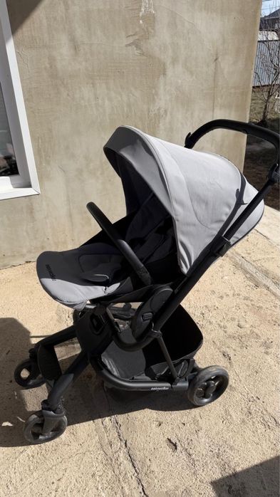 Продам отличную коляску