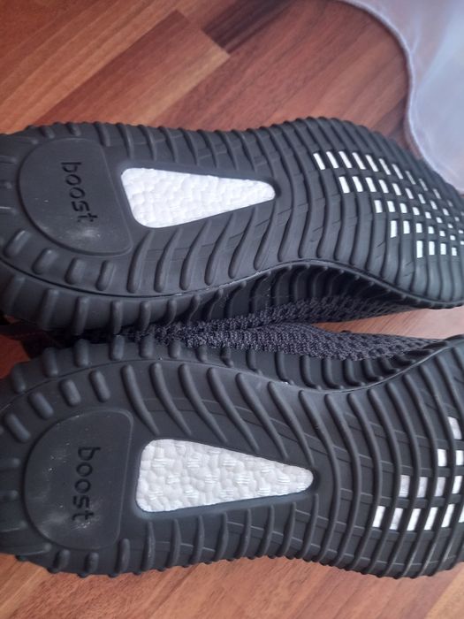 Adidas Yeezy 350