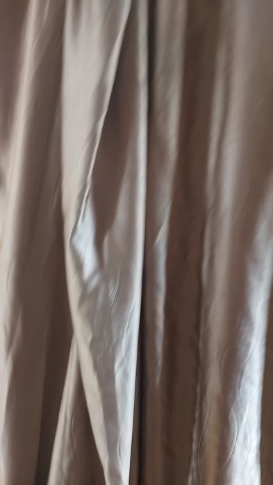 продам не дорого шторы хорошего качества  ,также есть тюли в связи с п