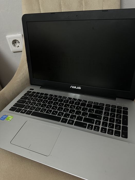 Продается ноутбук Asus