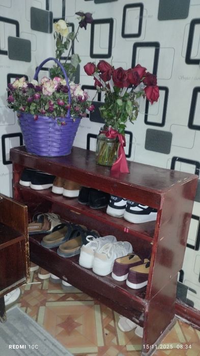 Prixoshka uchun mebel sotiladi