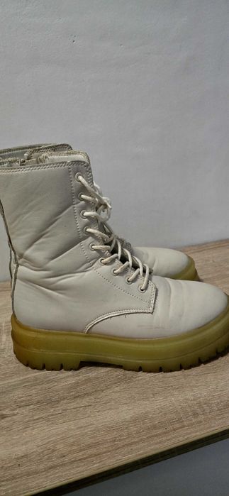 Bocanci Stradivarius 37