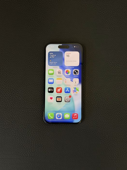 Отличен iPhone 16 94% батерия