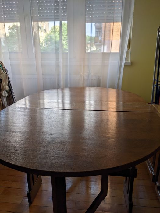 Masă extensibilă ovală