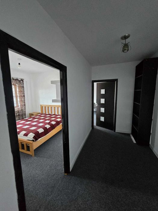 Apartament 3 camere DE INCHIRIAT