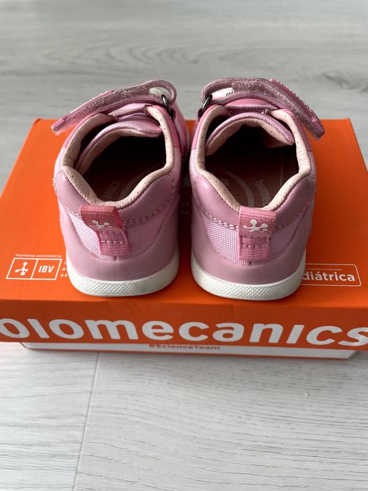 Детски обувки BIOMECANICS и ADIDAS различни размери