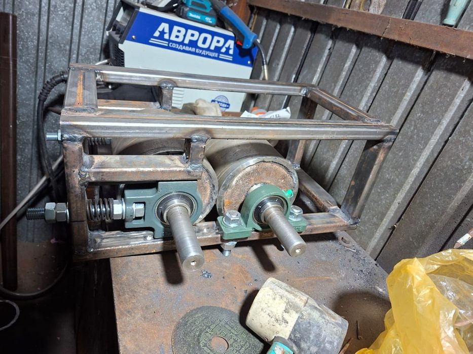 Продам плющилку дробилку зерна.