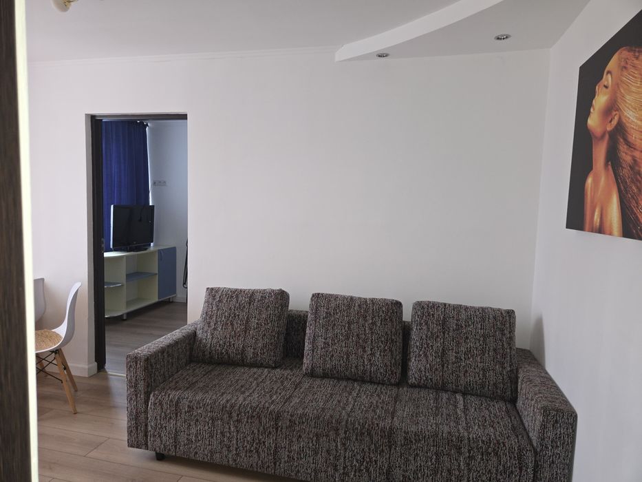 Inchiriez apartament
