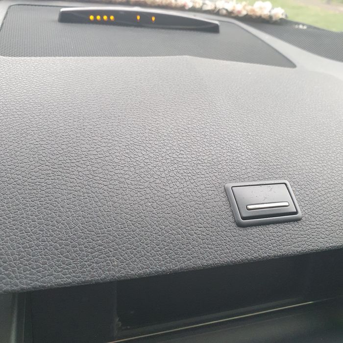 Vând Mercedes c200 2011