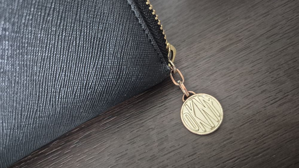 Дамско портмоне портфейл DKNY