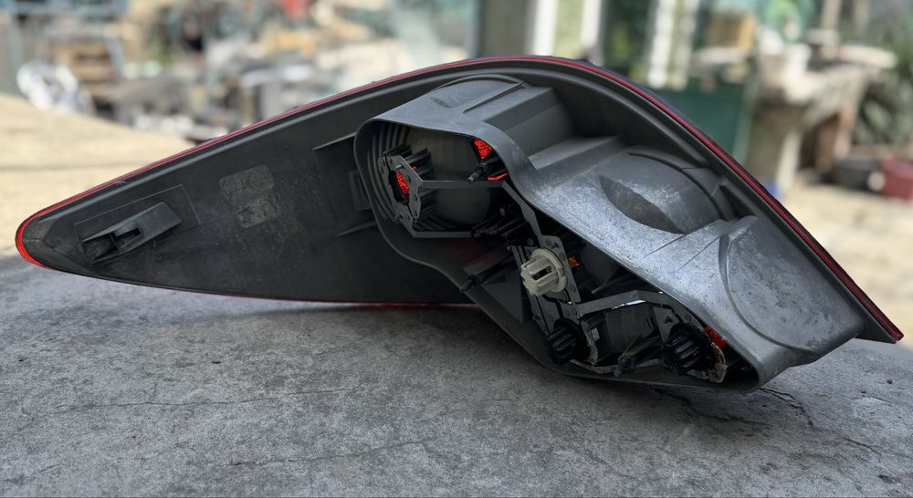 Десен стоп за Mercedes R класа W251