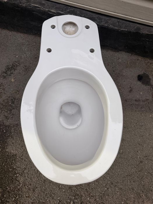 Продам унитаз без бочка для слива