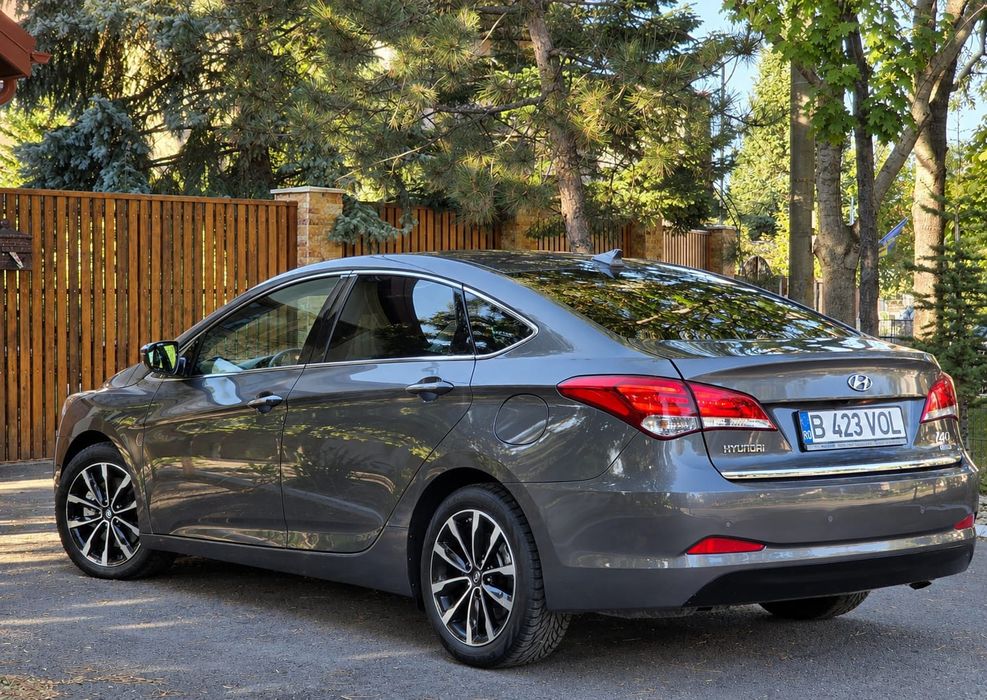 HYUNDAI i40 2019 — imagine 4